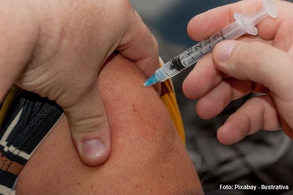 Antecipada: vacinação de idosos acima de 68 anos começa nesta sexta