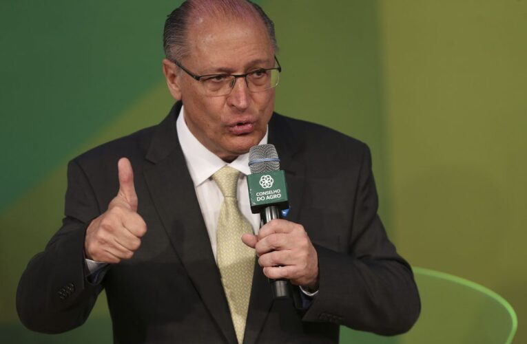 Alckmin anuncia saída do PSDB após mais de 33 anos