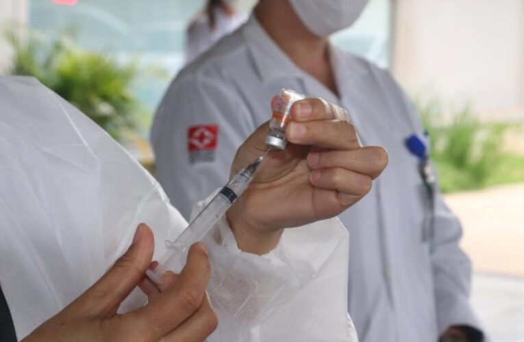 Vacinação contra Covid-19 e Influenza continua em Bauru