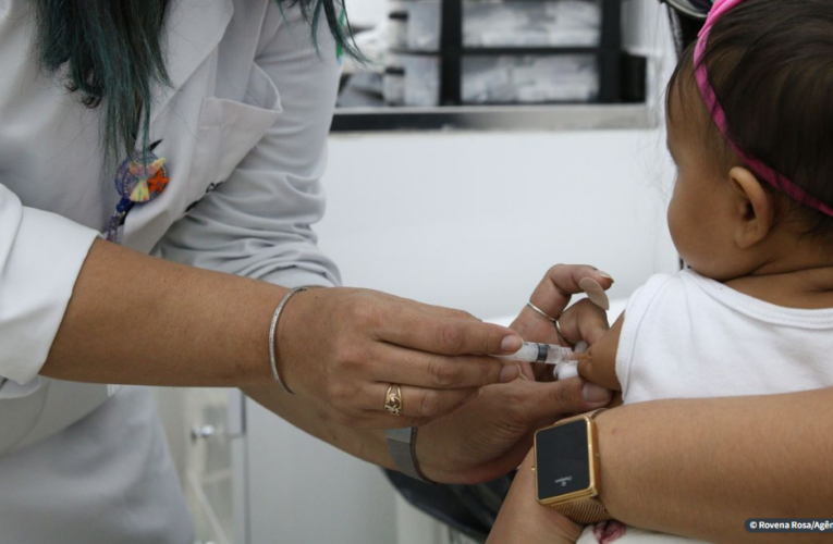 Vacinação contra Covid-19 para todas as crianças de 3 e 4 anos começa na segunda