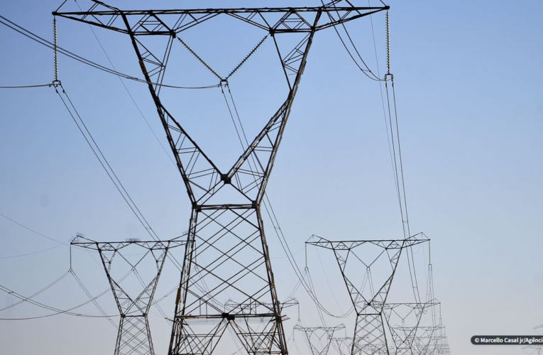 Aneel: tarifa de energia elétrica deve subir, em média, 5,6% em 2023