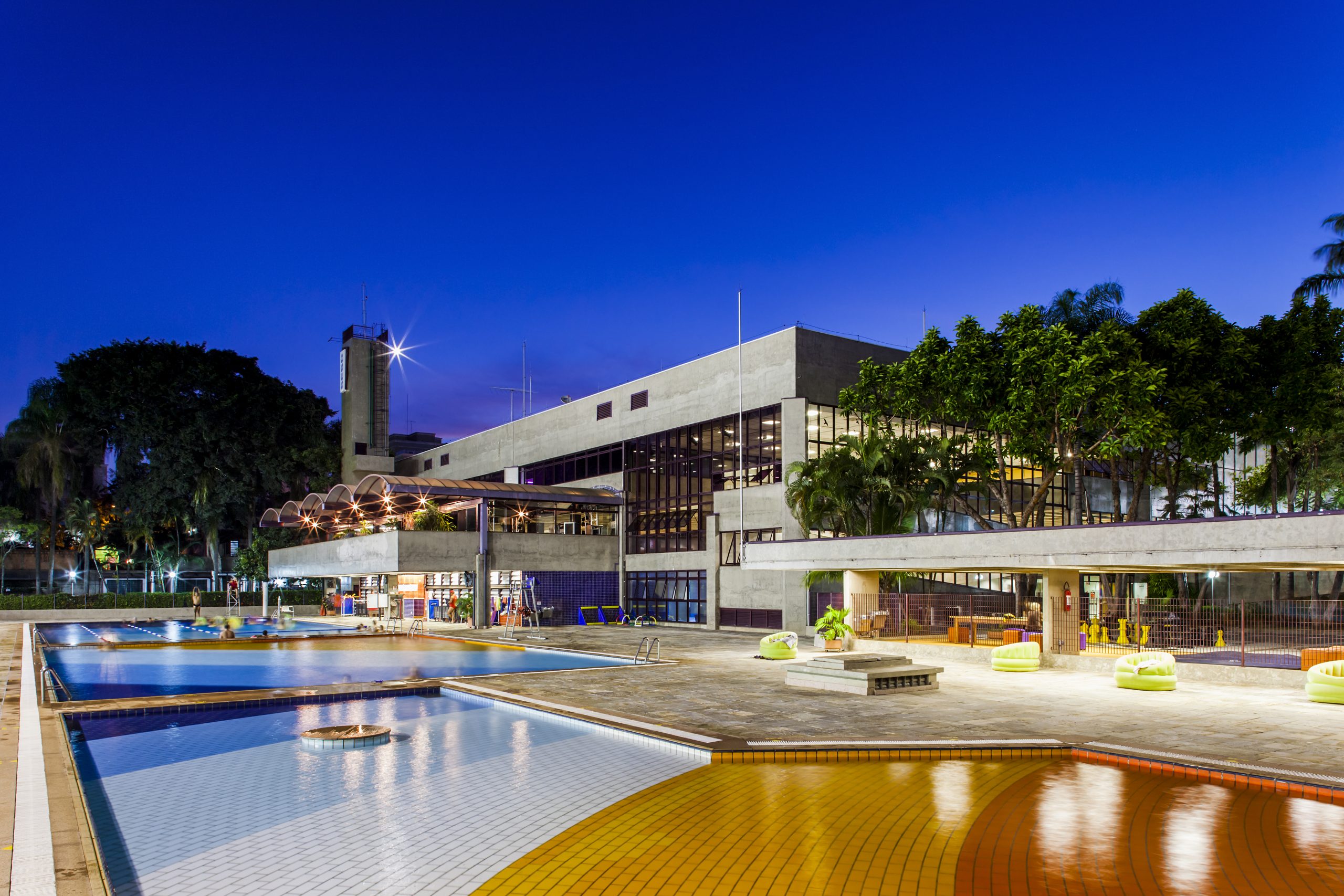 Sessão de homenagens na cidade de Bauru