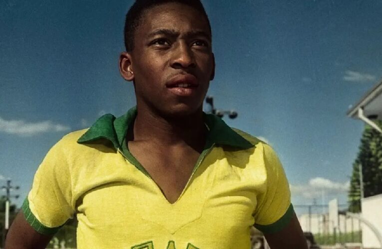 Brasil se despede de Pelé com luto oficial e velório aberto