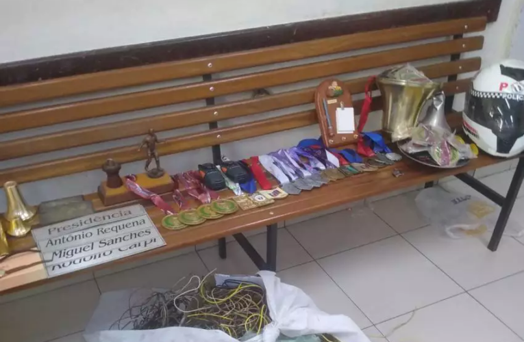 Troféu, medalhas e placas históricas são furtadas da Liga Bauruense de Futebol de Salão