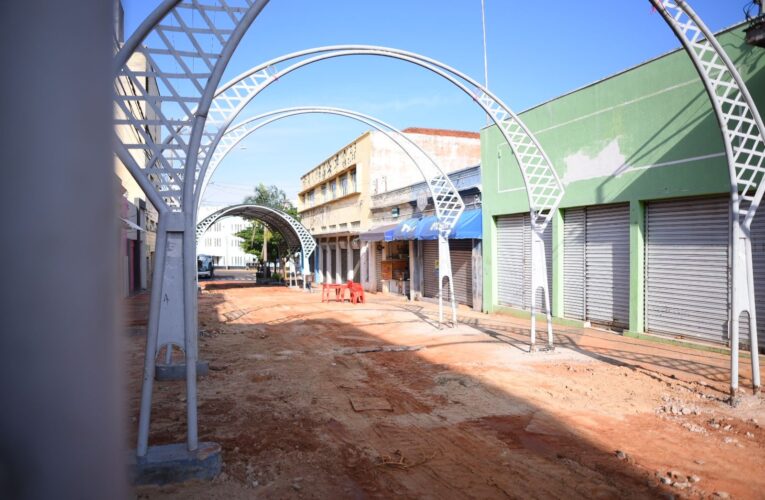 Obras do Calçadão: Prefeitura rompe contrato e multa empresa em R$ 995 mil