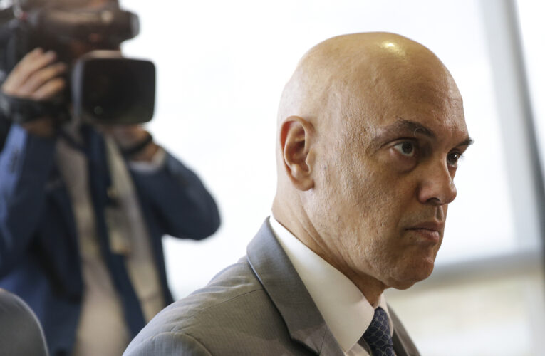 Moraes dá 24 horas para Musk indicar representante legal no Brasil