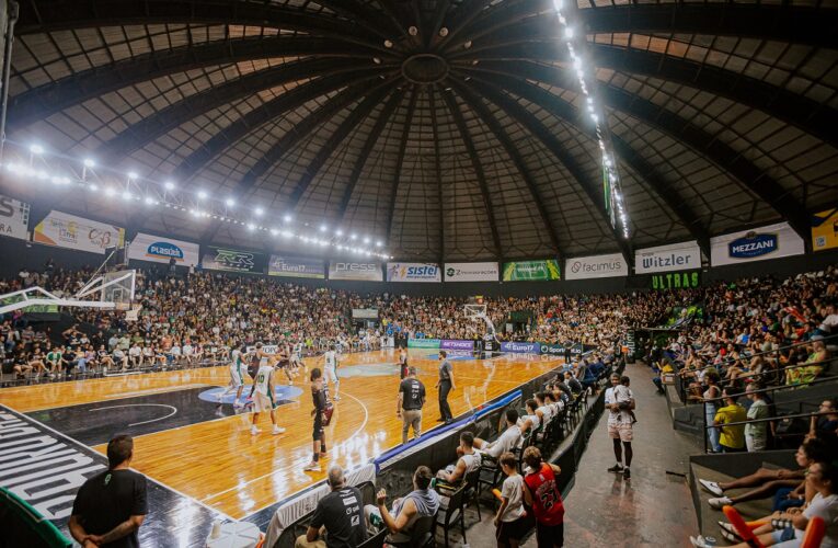 Bauru Basket abre venda de ingressos para os jogos 2 e 3 contra o Flamengo