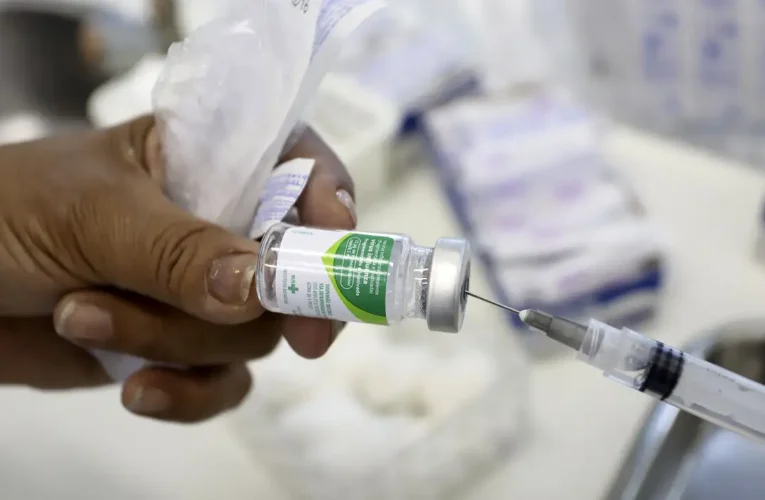 Dia D aplica 3.380 doses contra gripe e vacinação segue nas unidades de saúde