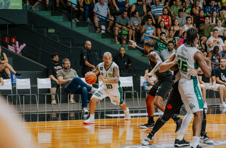 Bauru Basket vence o Vasco da Gama e empata série das quartas de final do NBB