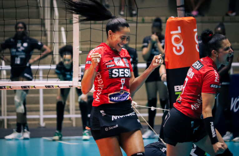 Mayhara renova com Sesi Vôlei Bauru