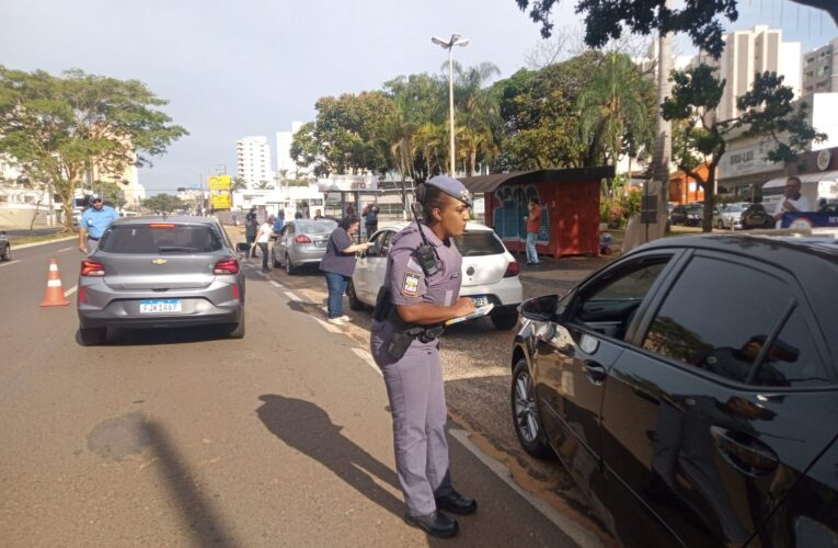 Praça do Líbano recebeu blitz educativa nesta quinta-feira