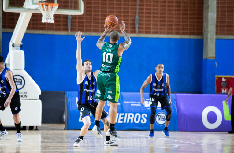 Bauru Basket vence o Pinheiros, líder do estadual