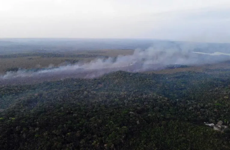 Fumaça de queimadas atinge cidades de dez estados